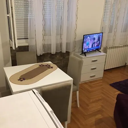 Apartamento Zira *